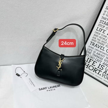 Saint Laurent Bag Le 5 à 7 Leather Hobo