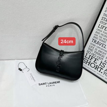 Saint Laurent Bag Le 5 à 7 Hobo Black